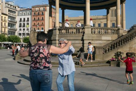 bailables_plza_castillo_ee5a9028.jpg