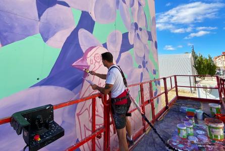 MURAL