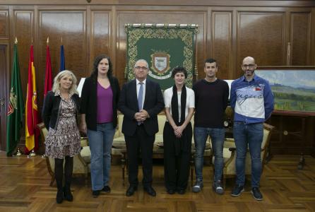 foto de grupo en una recepción