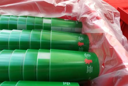 vasos verdes reciclables