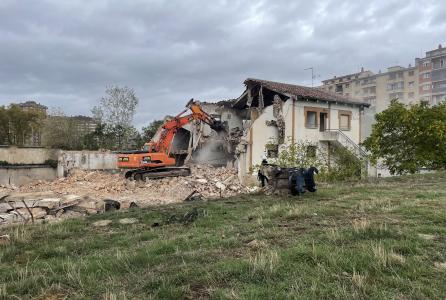 Derribo vaquería Oroz