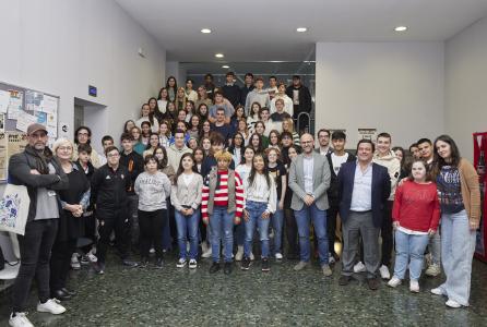 Foto de grupo de los corresponsales informativos
