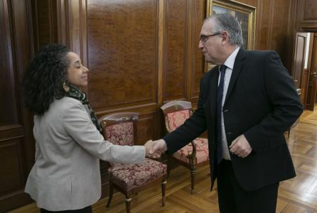 embajadora estados unidos
