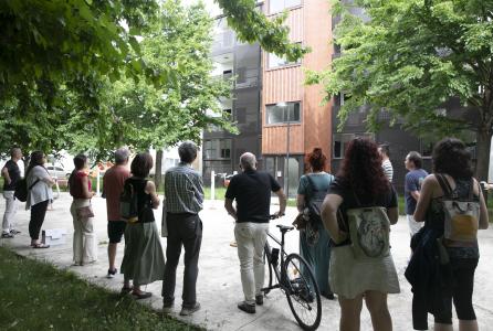 visita_paseo_barrio_txantrea_4.jpg