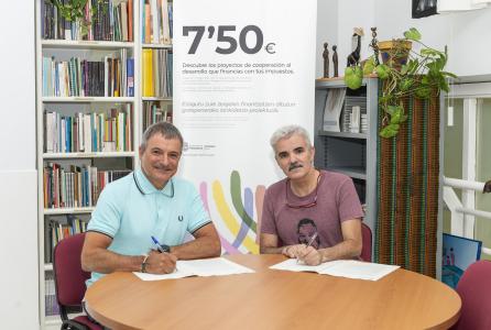 firma convenio coordinadora ONGD