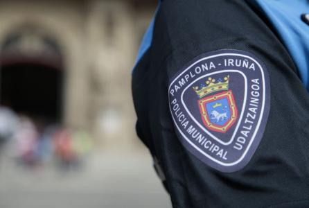 policía