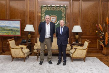 reunión alcalde con el presidente del TSJN