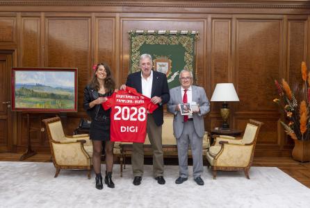 3_despacho_alcaldia_firma_convenio_osasuna_dsc_7393.jpg