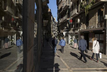 zona_comercial_comercios_calle_comedias.jpg